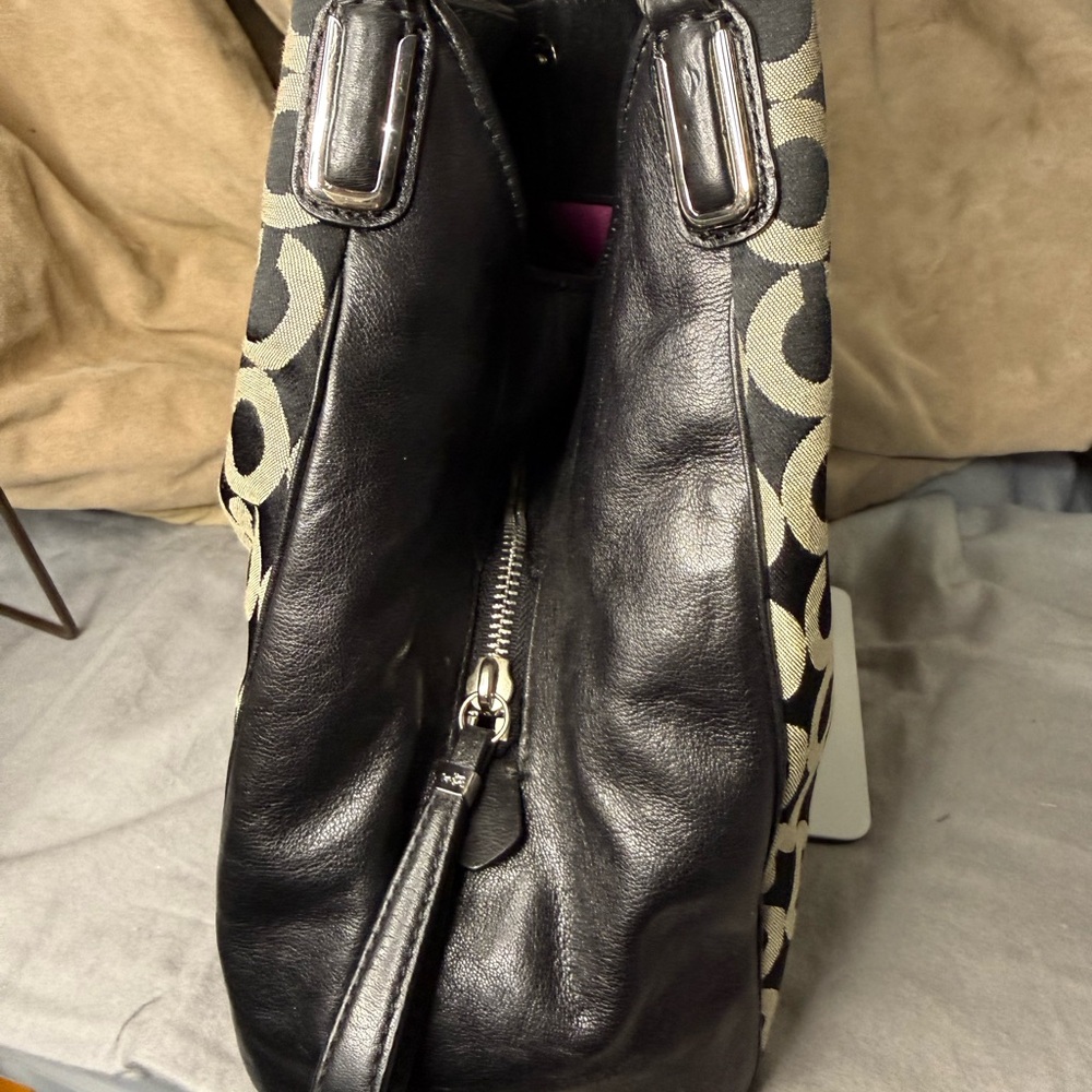 NWT Coach Madison Phoebe op art sateen shoulder bag 26448 - Picture 5 of 9